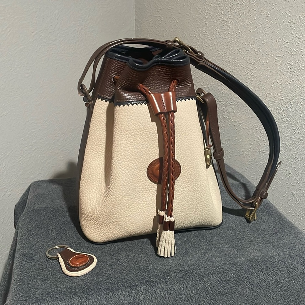 Dooney & Bourke bucket style bag